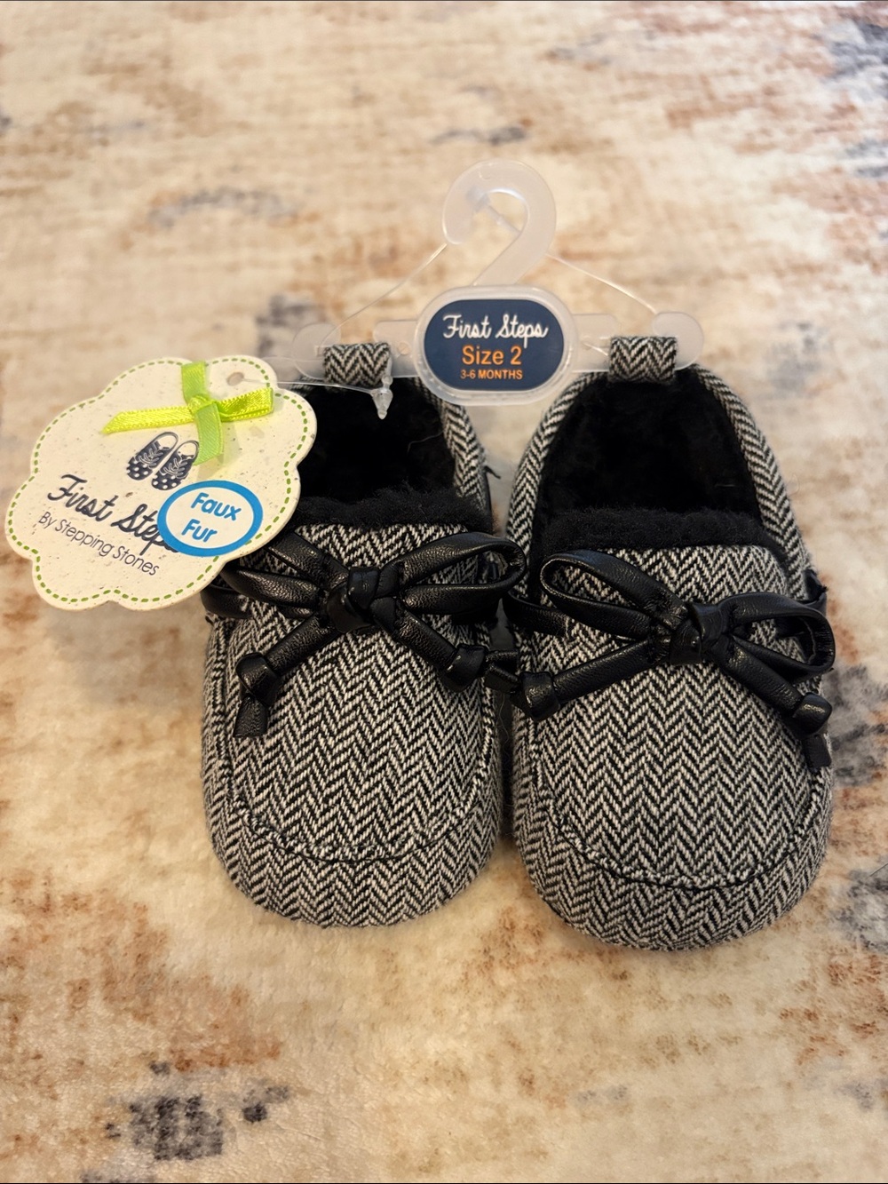 👞 First Steps Size 2 Herringbone Baby Moccasins - Black/Gray 3-6 months NWT